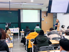 <strong>来慧洁系上海大学国际部国际合做处副处</strong>